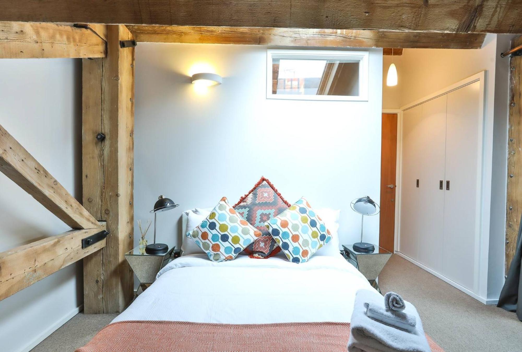 Wild Roses Serviced Apartments - Excel Warehouse 1 London Exterior photo